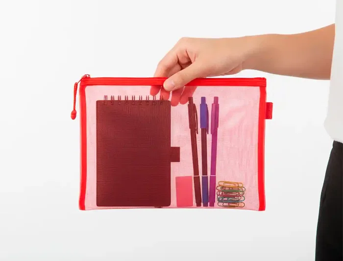 Liderpapel Bolsa Zipper Bag Poliéster Transpirable Multiusos DIN A5 Rojo 175x235x3 mm