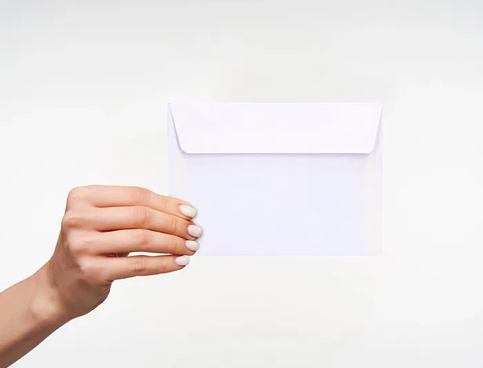 Liderpapel Sobre Blanco C6 114x162 mm Tira Silicona Caja 500 Unidades