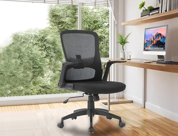 Q-connect Silla giratoria de oficina regulable en altura, asiento tapizado y respaldo de malla, color negro