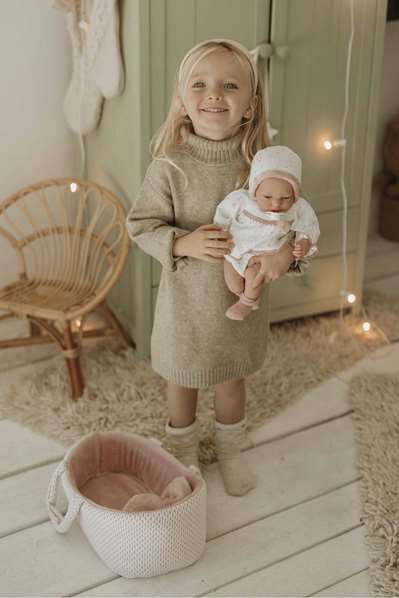 Muñecas Arias Muñeca Elegance Andie Rosa 40 cm con Capazo, Mecanismo de Llanto Try Me, Incluye Pilas, Edad 3+