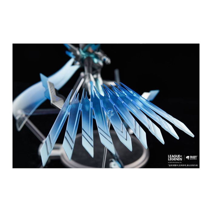 Aniplex Figura Articulada League of Legends Project con Luz, 25 cm, incluye accesorios en caja con ventana
