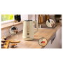 Bosch Tetera Eléctrica TWK1M127, 1.7 Litros, 2400W, Apagado Automático, Base Giratoria, Color Crema y Antracita