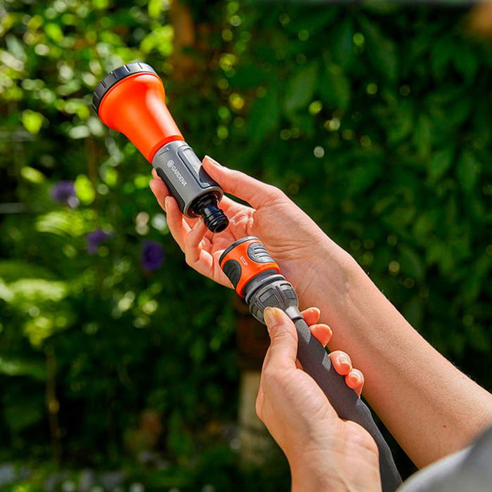 Gardena Kit Manguera Liano Xtreme Ø13 mm 1/2" 15m con Conectores, Presión 35 Bar, Tela Resistente y Ligera, Libre de Ftalatos