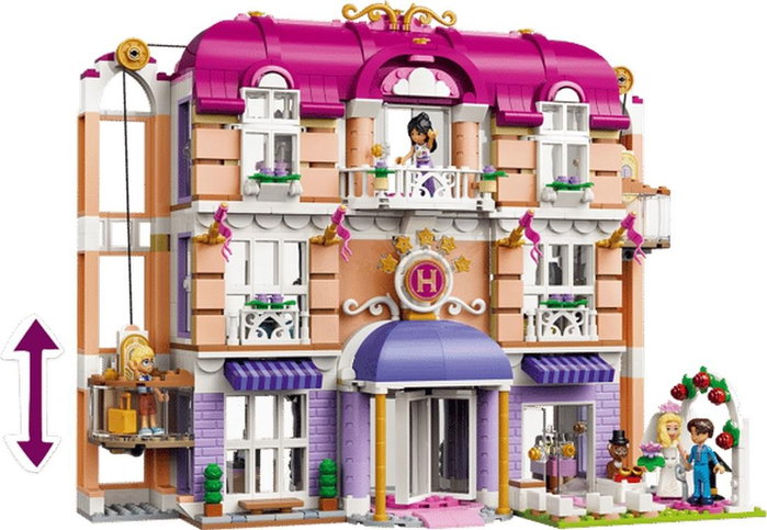 LEGO Friends 42704 Grand Hotel w mieście Heartlake