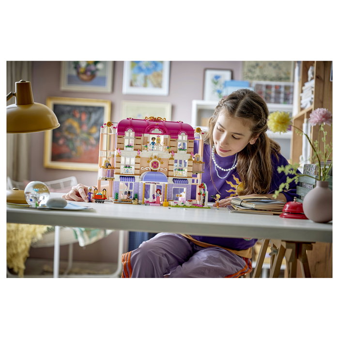 LEGO Friends Gran Hotel de Heartlake City 42704