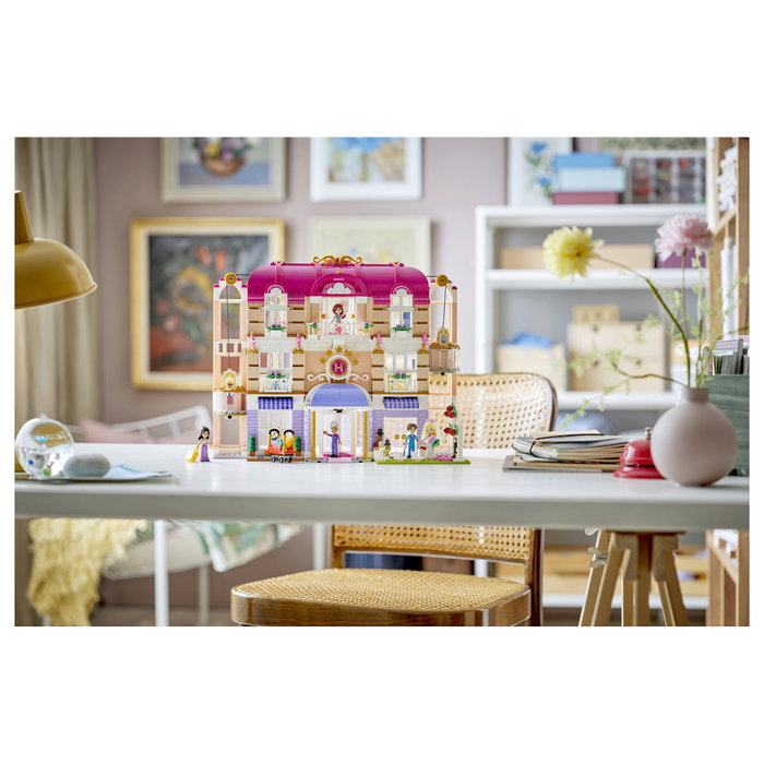 LEGO Friends Gran Hotel de Heartlake City 42704