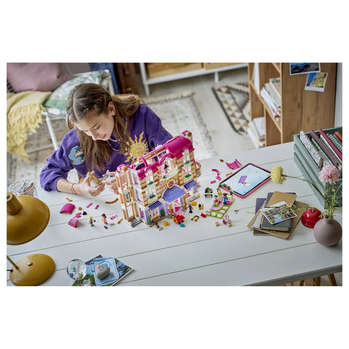 LEGO Friends Gran Hotel de Heartlake City 42704
