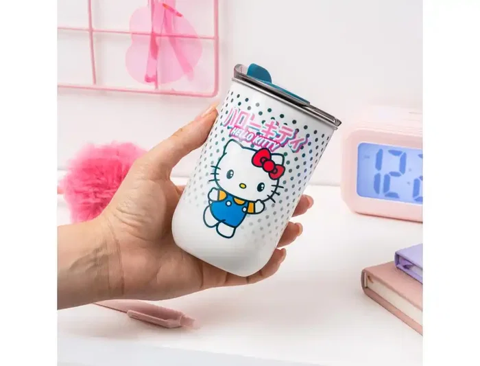 Wondee Hello Kitty Taza de Viaje Térmica con Tapa, 350 ml, para Bebidas Frías y Calientes, Diseño Kawaii, Acero Inoxidable, para Oficina o Colegio, Regalo Wondee Hello Kitty Taza de Viaje Térmica con Tapa, 350 ml, para Bebidas Frías y Calientes, Diseño Kawaii, Acero Inoxidable, para Oficina o Colegio, Regalo