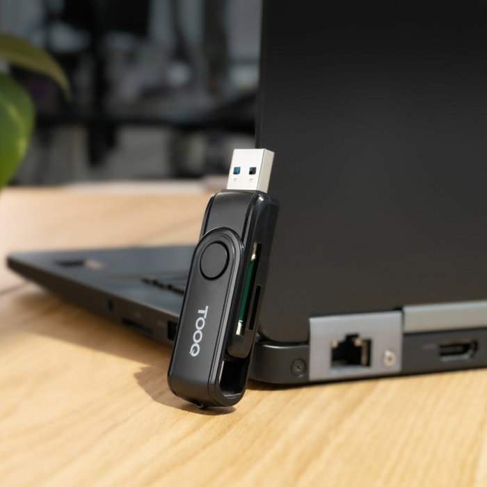 Tooq TQR-3003B Lector de Tarjetas SD y TF con Doble Interfaz USB-C y USB-A Tooq TQR-3003B Lector de Tarjetas SD y TF con Doble Interfaz USB-C y USB-A