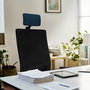 Silla de oficina Horna con mecanismo Sincro tapizada con Similpiel color Negro. Equipada con lumbar 1D, Brazos 3D, Cabecero 2D y Ruedas 65 mm parqué