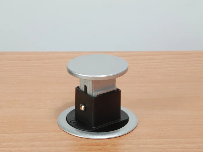 Equip 333304 Regleta de mesa pop-up con interruptor - 3 tomas AC Tipo F + 2 puertos USB, aluminio, 3500W, cable 1.8m, vertical Equip 333304 Regleta de mesa pop-up con interruptor - 3 tomas AC Tipo F + 2 puertos USB, aluminio, 3500W, cable 1.8m, vertical