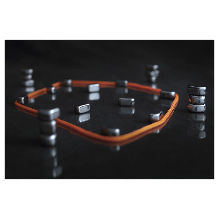 Pegasus Spiele Juego de Mesa Pegasus Kluster (130011353) - 1 a 4 Jugadores, 10 min, A Partir de 14 Años, con Imanes, Multilingüe