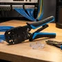 Phasak TD 019 Crimpadora Profesional para Conectores RJ11, RJ12 y RJ45 (8P8C) con Topes de Profundidad y Cuchillas para Pelar y Cortar, Herramienta Multifunción