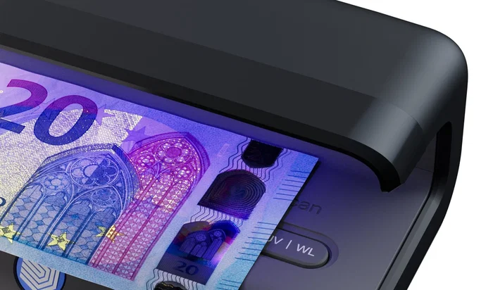 Safescan 131-0723 detector de billetes falsos negro