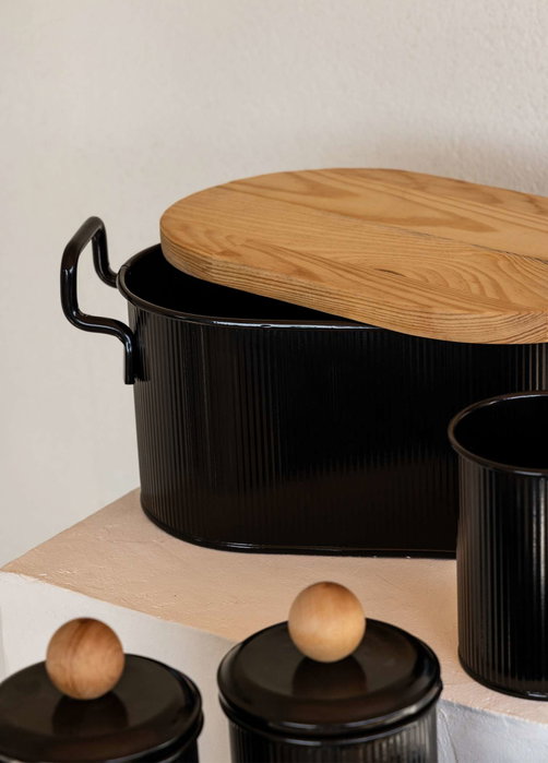 Hermia STP0002 Panera Galvanizada Negra 39 x 22 x 16 cm Hermia STP0002 Panera Galvanizada Negra 39 x 22 x 16 cm