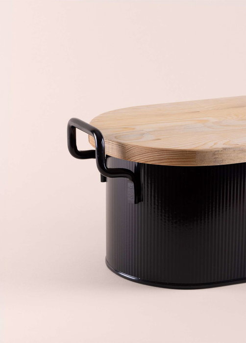 Hermia STP0002 Panera Galvanizada Negra 39 x 22 x 16 cm Hermia STP0002 Panera Galvanizada Negra 39 x 22 x 16 cm