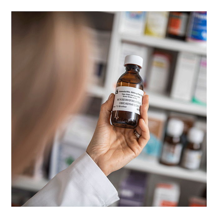 Brother TD-4420DN Etiquetadora Térmica Directa, 203 DPI, 203 mm/s, Ethernet/USB, Gris/Blanco