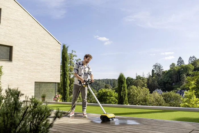 Kärcher PCL 6 Limpiador de terrazas para suelos duros
