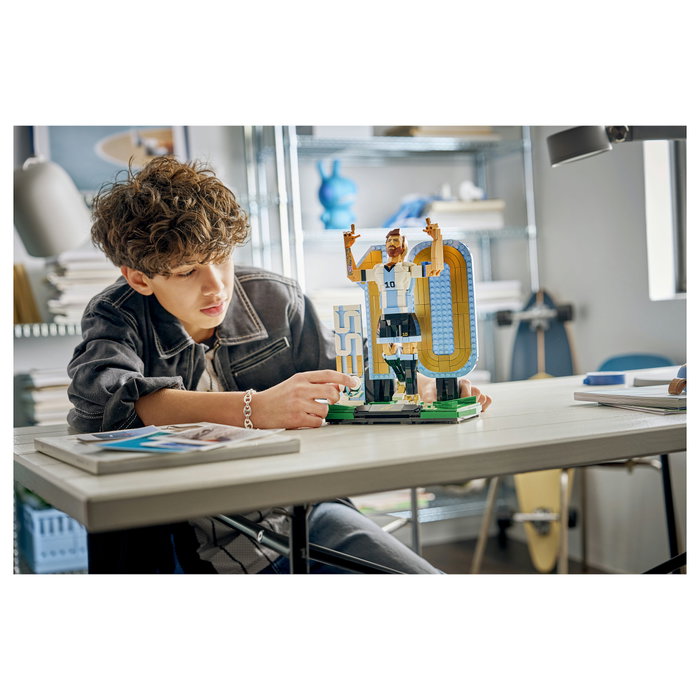 LEGO Editions Lionel Messi: Leyenda del Fútbol 43015 LEGO Editions Lionel Messi: Leyenda del Fútbol 43015