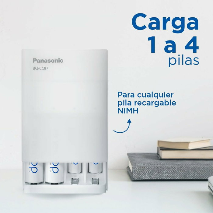 Panasonic Smartplus USB con 4 baterías Eneloop AA 2000 mAh