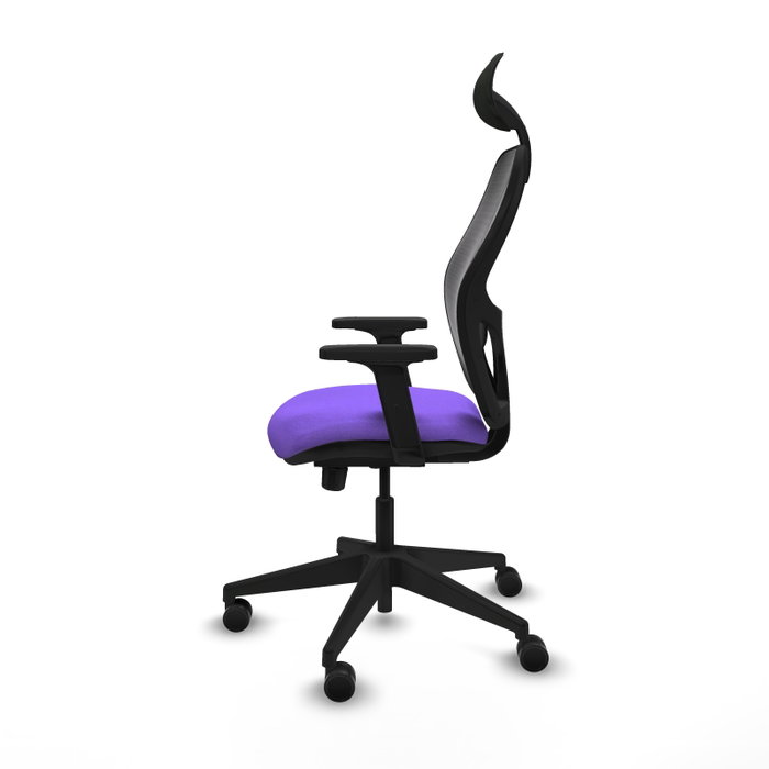 Silla de oficina Alocén con mecanismo Sincro/Traslack tapizada con Tela color Lila y malla color Negro. Equipada con lumbar 1D, Brazos 2D, Cabecero Fijo y Ruedas 65mm nailon