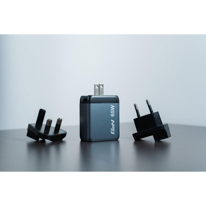Verbatim GNC-65 Cargador de Pared GaN 65W con 2x USB-C y 1x USB-A