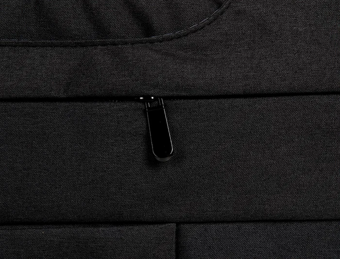 Q-connect Funda para portátil 15,6" con Asas Retráctiles, Cremallera, 3 Bolsillos Exteriores, Negro