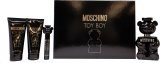 Moschino Toy Boy Gift Set con Eau de Parfum 100 ml y productos de cuidado personal de la colección Toy Boy