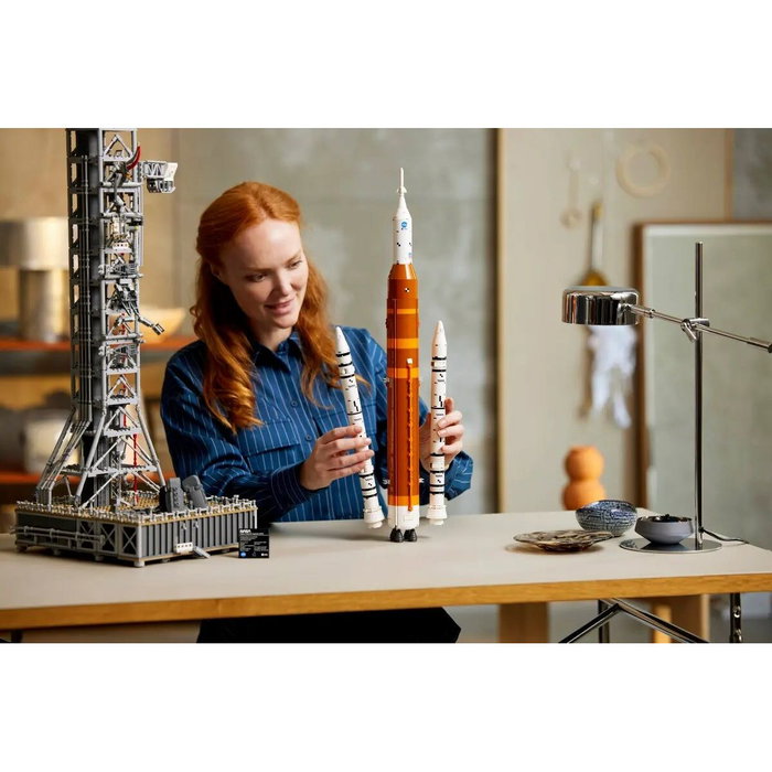 LEGO Icons Sistema de Lanzamiento Espacial Artemis de la NASA 10341 LEGO Icons Sistema de Lanzamiento Espacial Artemis de la NASA 10341