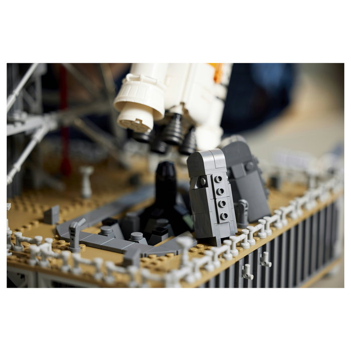 LEGO Icons 10341 NASA Artemis Sistema de Lanzamiento Espacial Juego de Construcción 3601 Piezas para Adultos