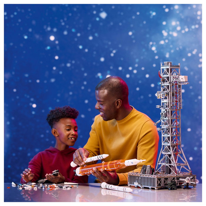 LEGO Icons 10341 NASA Artemis Sistema de Lanzamiento Espacial Juego de Construcción 3601 Piezas para Adultos