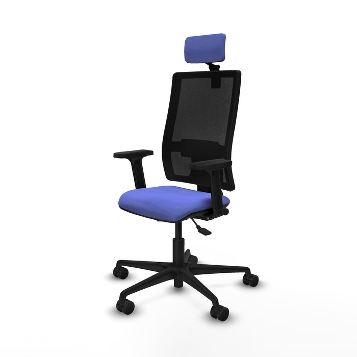 Silla de oficina Bormate con mecanismo Asincro tapizada con Tela color Azul claro y malla color Negro. Equipada con lumbar 1D, Brazos 2D, Cabecero 2D y Ruedas 65mm nailon