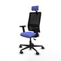 Silla de oficina Bormate con mecanismo Asincro tapizada con Tela color Azul claro y malla color Negro. Equipada con lumbar 1D, Brazos 2D, Cabecero 2D y Ruedas 65mm nailon
