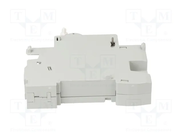 SCHNEIDER ELECTRIC Easy9 Pro Disyuntor de tensión 230VAC