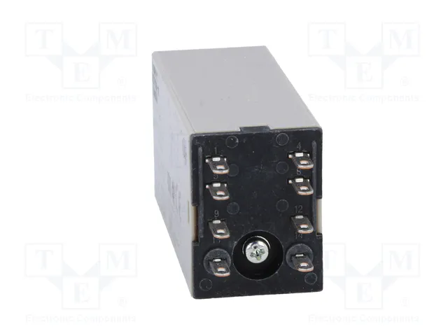 OMRON H3YN Relé de tiempo DPDT 250VAC/5A 200-230VAC