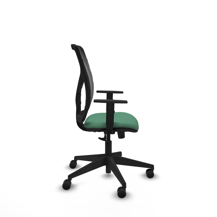 Silla de oficina Motilla con mecanismo Sincro tapizada con Tela color Verde esmeralda y malla color negra. Equipada con lumbar 1D, Brazos 1D y Ruedas 65mm nailon