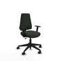 Silla de oficina Elche con mecanismo Contacto permanente básico tapizada con Tela color Negro. Equipada con Base piramidal negra, Brazos 1D y Ruedas 65mm nailon