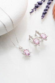 Heliophilia Silver NRZ999195 Conjunto de Collar y Pendientes de Plata de Ley 925 Baño de Rodio Circonita Rosa Plata y Rosa Elegante 148 caracteres