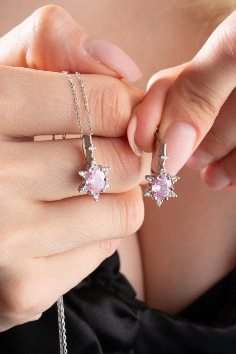 Heliophilia Silver NRZ999195 Conjunto de Collar y Pendientes de Plata de Ley 925 Baño de Rodio Circonita Rosa Plata y Rosa Elegante 148 caracteres