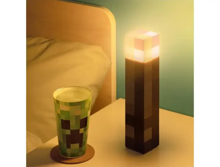 Wondee Lámpara Minecraft Antorcha Luminosa Portátil, Inspirada en Videojuego, Funciona con Pilas y Cable