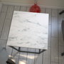 Hanah Home Mesa Auxiliar Pure Marmo, Tablero de Partículas Recubierto de Melamina, Blanco y Negro, Elegancia y Funcionalidad para su Hogar