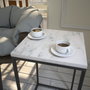 Hanah Home Mesa Auxiliar Pure Marmo, Tablero de Partículas Recubierto de Melamina, Blanco y Negro, Elegancia y Funcionalidad para su Hogar