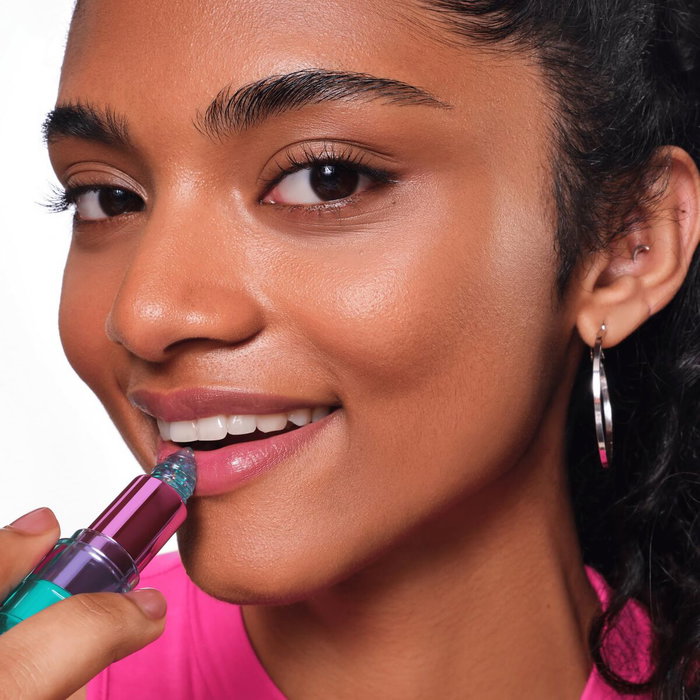 Essence AQUA JELLY Colour Changing Barra de Labios Turquesa 2,8 g