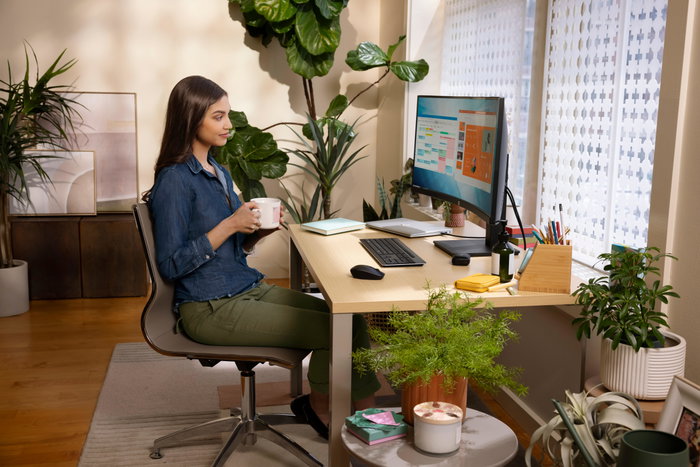 HP P34hc G4 Monitor Curvo 34 WQHD USB-C Black HP P34hc G4 Monitor Curvo 34 WQHD USB-C Black