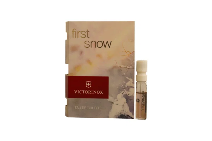 Victorinox Swiss Army First Snow Agua de Tocador para Mujeres 1.5 ml Victorinox Swiss Army First Snow Agua de Tocador para Mujeres 1.5 ml