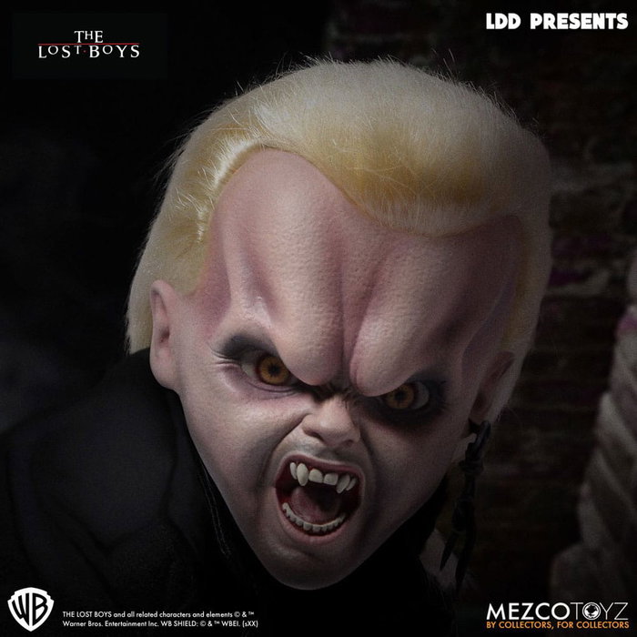 Mezco Toyz Figura David de The Lost Boys Living Dead Dolls 25 cm