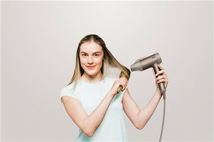 Shark HD120SLEU Secador de Pelo Style iQ Champagne con 3 Accesorios Inteligentes para Todo Tipo de Cabello