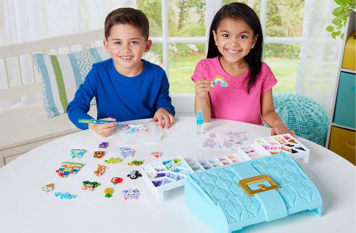 Epoch Aquabeds Maletín de Diseñadores con 900 Abalorios para Niños a partir de 4 Años