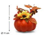 Adorno de calabaza naranja con girasoles y hojas