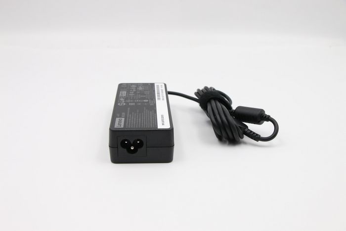 Lenovo 90W AC Adapter para Laptops ThinkPad, 100-240Vac, Conector Redondo